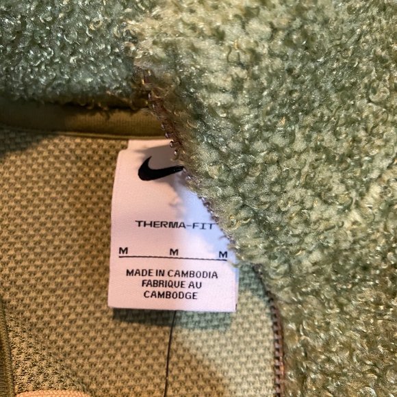 *NWT* NIKE WOMEN'S THERMA-FIT 1/2-ZIP TOP - Picture 8 of 8